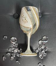 Load image into Gallery viewer, Wine Glass w/bling
